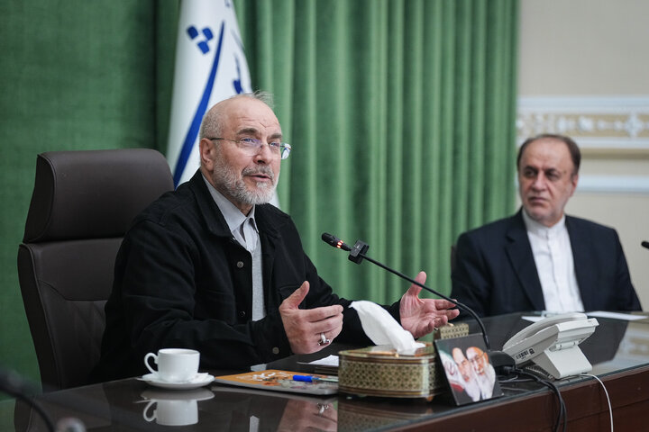 دیدار اعضای شورای هماهنگی دهه فجر با دکتر قالیباف