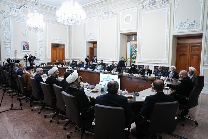 دیدار اعضای شورای هماهنگی دهه فجر با دکتر قالیباف