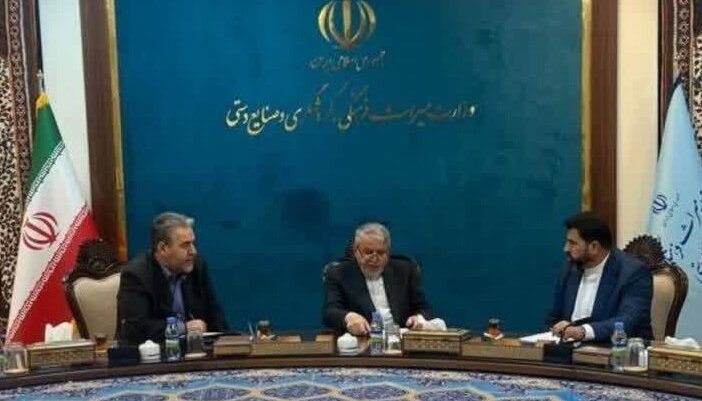 دیدار نماینده شوش و کرخه با وزیر میراث فرهنگی؛ تأکید بر توسعه گردشگری شوش و چغازنبیل