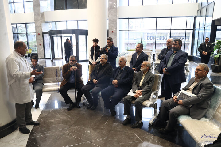 بازدید اعضای مجمع نمایندگان تهران از انستیتو کانسر بیمارستان امام خمینی تهران