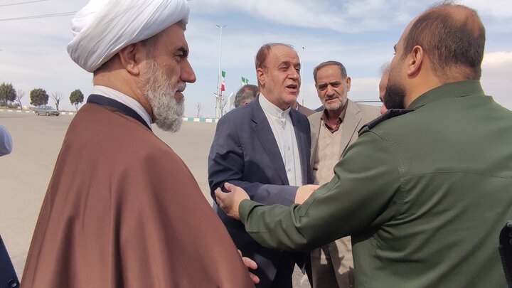 حاجی‌ بابایی برای حضور در یادواره شهدای منطقه سگزآباد وارد استان قزوین شد