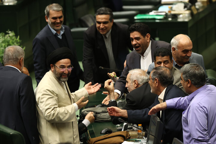 نشست علنی نوبت شب شنبه ۲۵ بهمن ماه مجلس