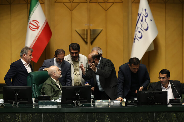 نشست علنی نوبت شب شنبه ۲۵ بهمن ماه مجلس