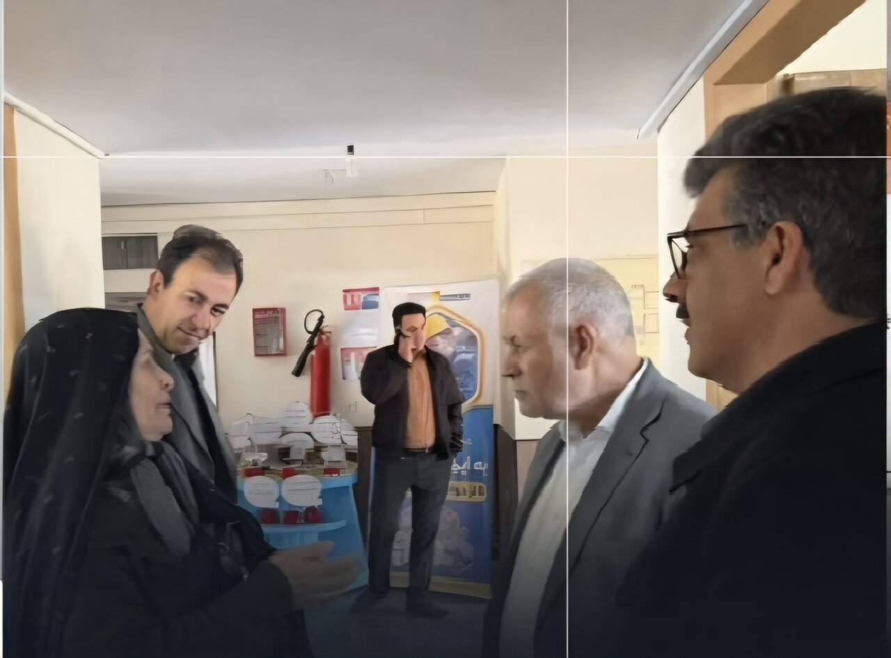 بازدید سرزده حسنپور از اداره توزیع برق شهرستان کرمان