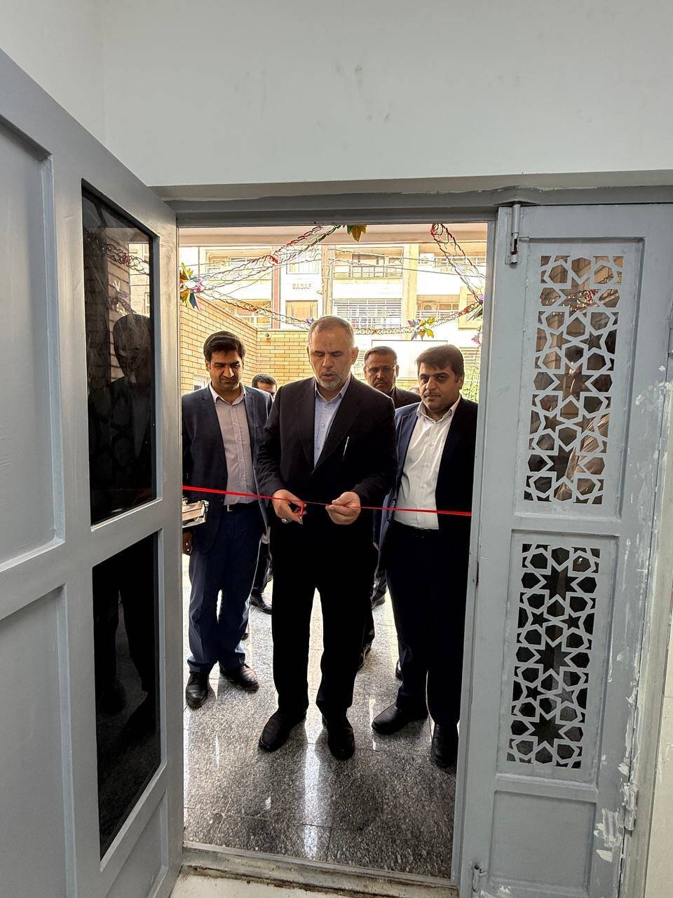 پیگیری نماینده اهواز به ثمر نشست؛ پیشرفت ۸۰ درصدی خط انتقال آب روستاهای حمیدیه/ مردم شرق اهواز زیر پوشش مرکز بهداشت قرار گرفتند