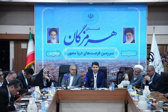 افتتاح ۸۶ پروژه ارتباطی در هرمزگان حضور مرادی