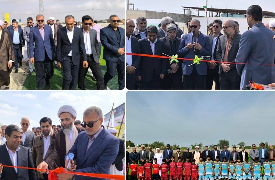 افتتاح زمین فوتبال چمن مصنوعی روستاهای گورزین و دولاب با حضور احمد مرادی