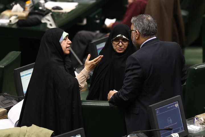 نشست علنی نوبت صبح یکشنبه 26 بهمن ماه مجلس شورای اسلامی