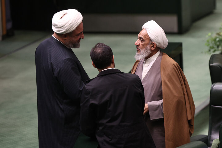 نشست علنی نوبت صبح یکشنبه 26 بهمن ماه مجلس شورای اسلامی