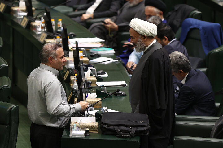 نشست علنی نوبت صبح یکشنبه 26 بهمن ماه مجلس شورای اسلامی