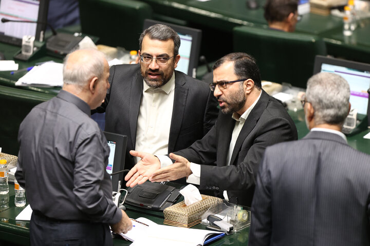 نشست علنی نوبت صبح یکشنبه 26 بهمن ماه مجلس شورای اسلامی