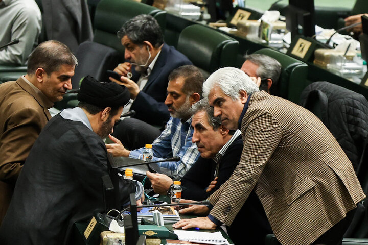 نشست علنی نوبت عصر یکشنبه ۲۶ بهمن ماه مجلس