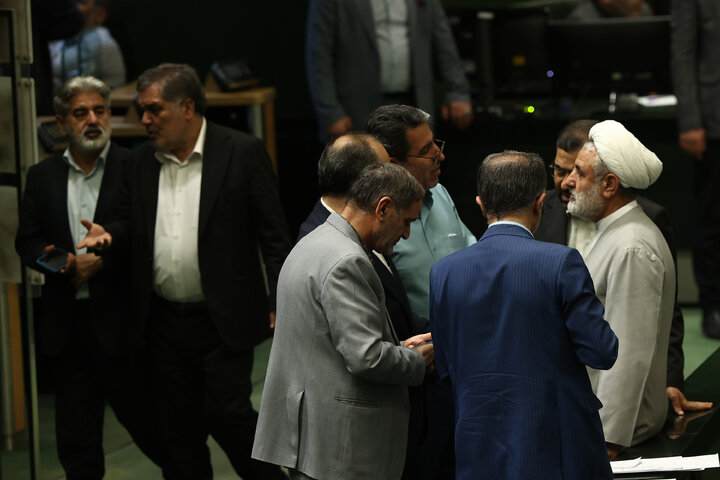 نشست علنی نوبت عصر یکشنبه ۲۶ بهمن ماه مجلس