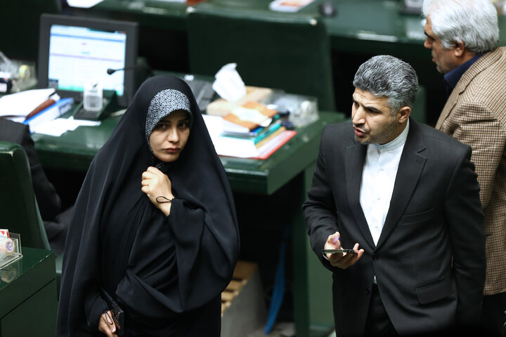 نشست علنی نوبت عصر یکشنبه ۲۶ بهمن ماه مجلس