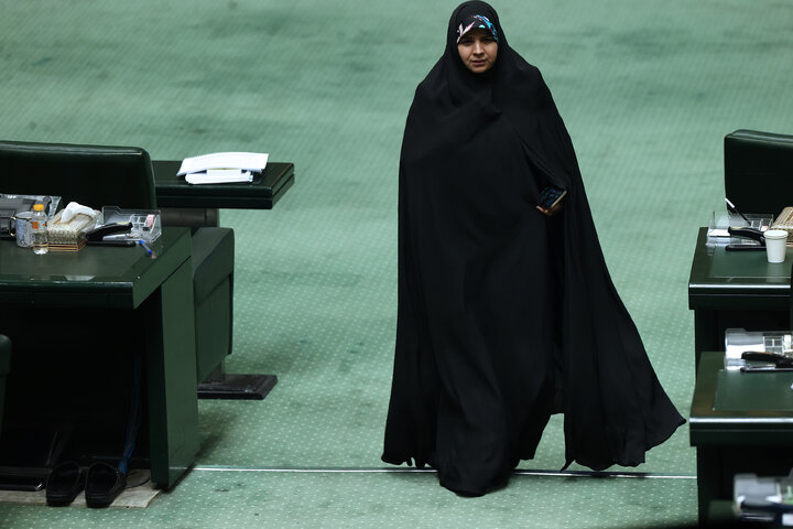 نشست علنی نوبت عصر یکشنبه ۲۶ بهمن ماه مجلس