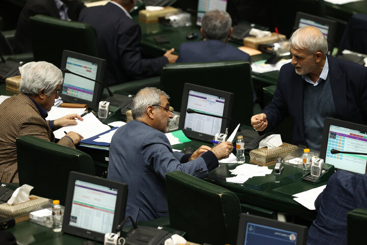 نشست علنی نوبت عصر یکشنبه ۲۶ بهمن ماه مجلس