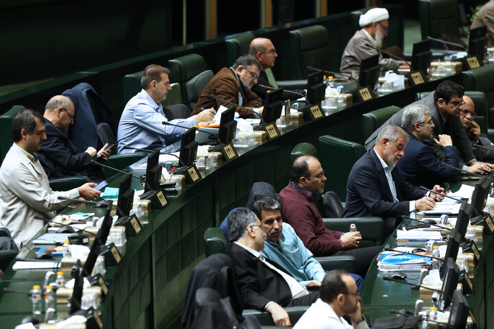 نشست علنی نوبت عصر یکشنبه ۲۶ بهمن ماه مجلس