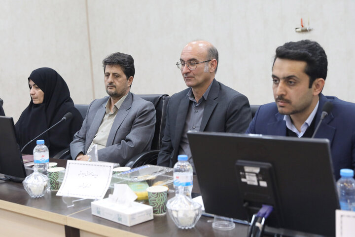 نشست نخبگان فرهنگی شهرستان طبس با نایب رئیس مجلس