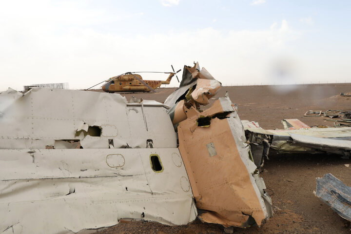 حضور حمیدرضا حاجی بابایی در محل حادثه طبس