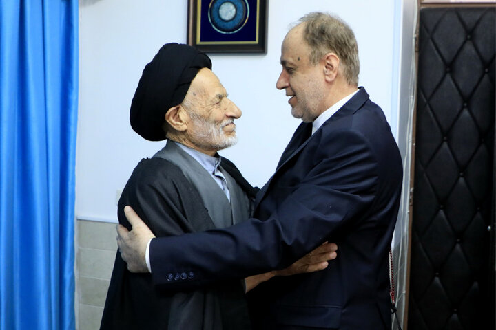 دیدار حمیدرضا حاجی بابایی با نماینده ولی فقیه در استان خراسان جنوبی