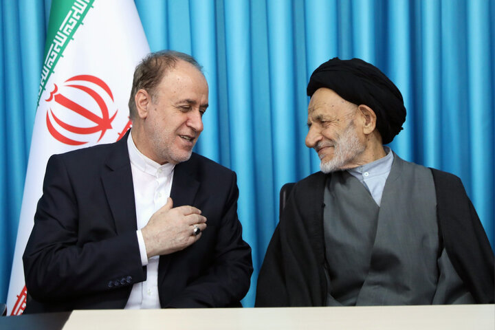 دیدار حمیدرضا حاجی بابایی با نماینده ولی فقیه در استان خراسان جنوبی