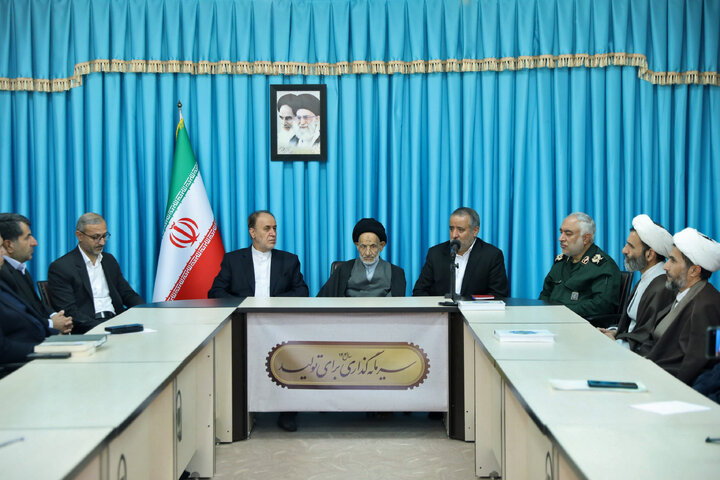 دیدار حمیدرضا حاجی بابایی با نماینده ولی فقیه در استان خراسان جنوبی