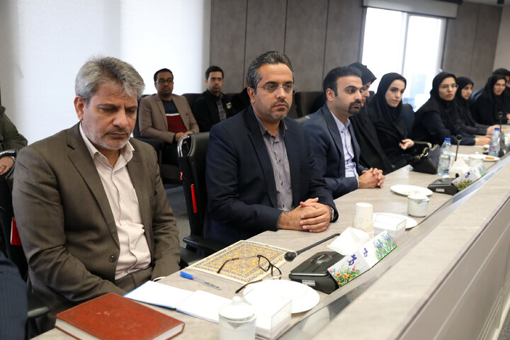 حضور حمیدرضا حاجی بابایی در شورای آموزش و پرورش استان خراسان جنوبی