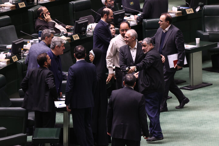 نشست علنی نوبت صبح دوشنبه 27 بهمن ماه مجلس