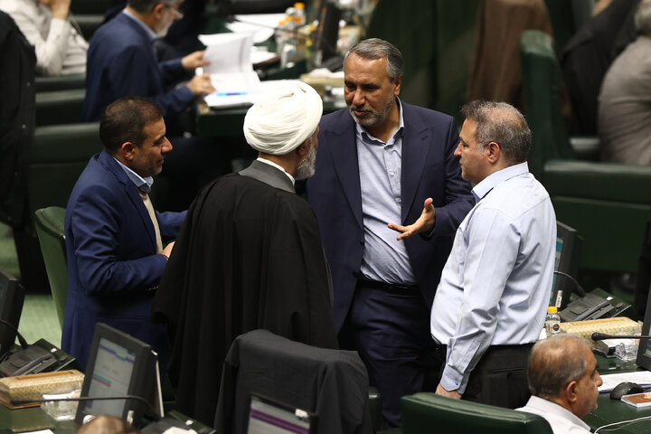 نشست علنی نوبت صبح دوشنبه 27 بهمن ماه مجلس