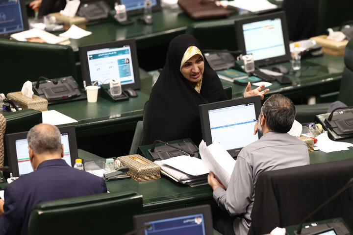 نشست علنی نوبت صبح دوشنبه 27 بهمن ماه مجلس