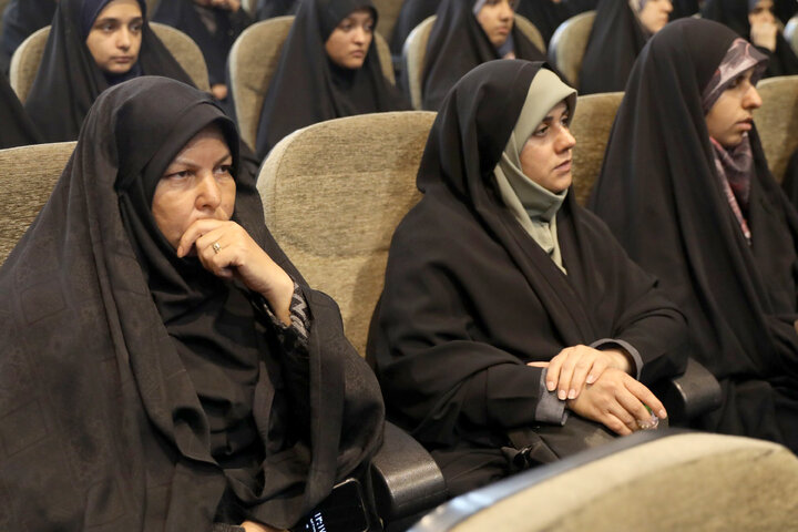 حضور نایب‌رئیس مجلس در جمع طلاب و مبلغان دینی استان خراسان جنوبی