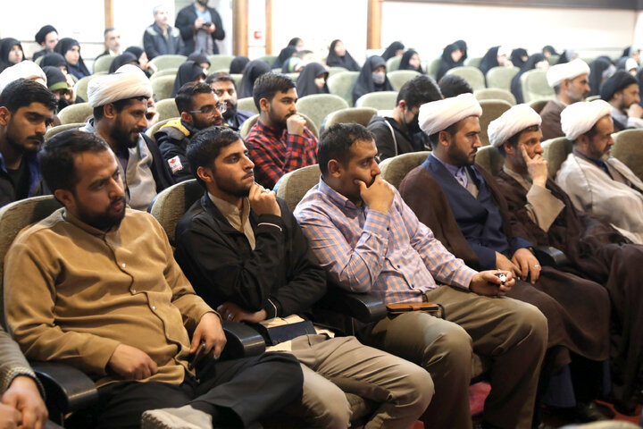 حضور نایب‌رئیس مجلس در جمع طلاب و مبلغان دینی استان خراسان جنوبی