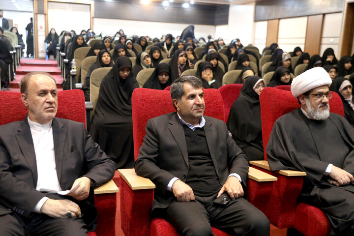 حضور نایب‌رئیس مجلس در جمع طلاب و مبلغان دینی استان خراسان جنوبی