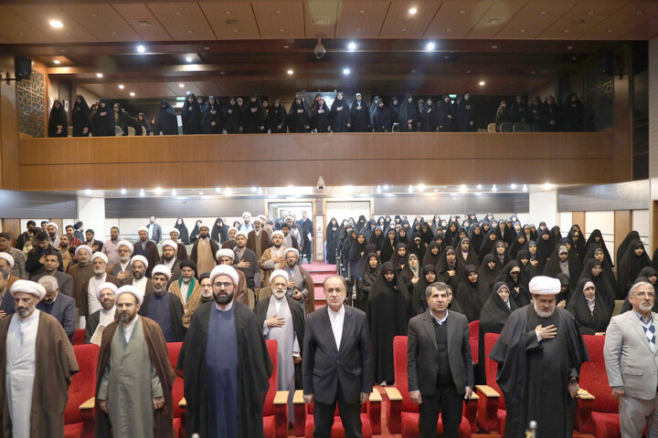 حضور نایب‌رئیس مجلس در جمع طلاب و مبلغان دینی استان خراسان جنوبی