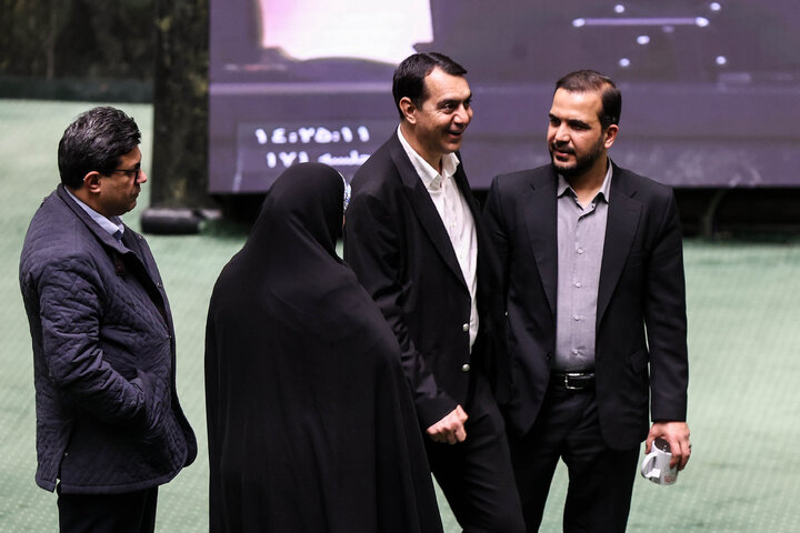 نشست علنی نوبت عصر دوشنبه ۲۷ بهمن ماه مجلس