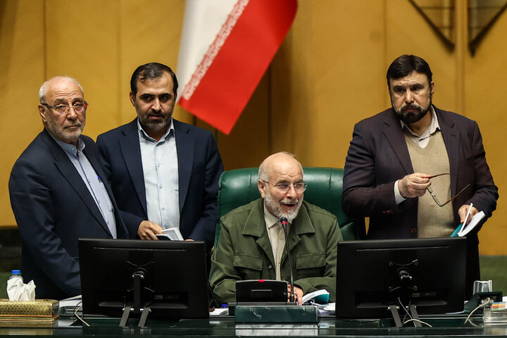 نشست علنی نوبت عصر دوشنبه ۲۷ بهمن ماه مجلس