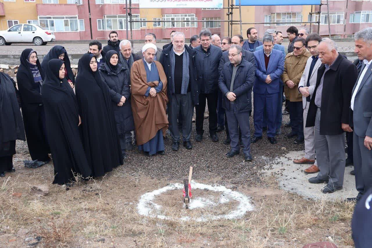 ساختمان بیمه سلامت مراغه کلنگ‌زنی شد