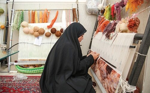 مجوز مجلس برای ارائه تسهیلات اشتغال‌زایی خرد و خانگی در سال آینده