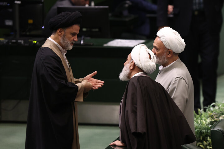 نشست علنی نوبت صبح سه شنبه 28 بهمن ماه مجلس