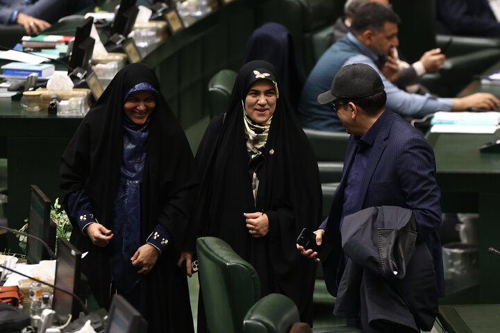 نشست علنی نوبت صبح سه شنبه 28 بهمن ماه مجلس