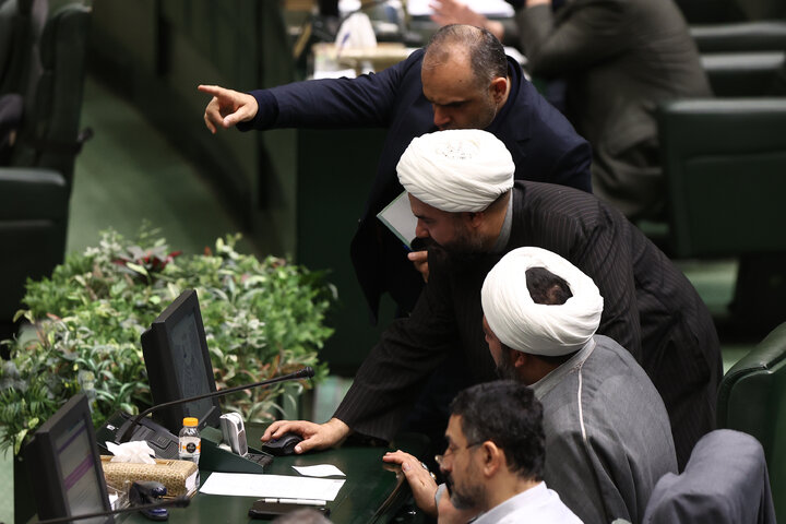 نشست علنی نوبت صبح سه شنبه 28 بهمن ماه مجلس