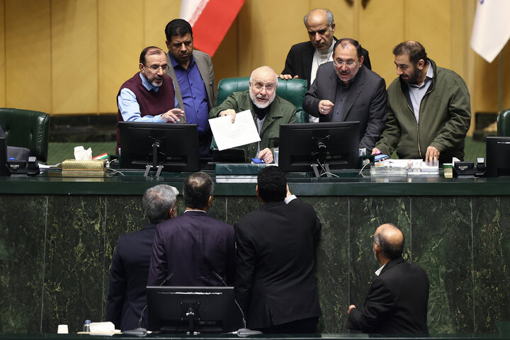 نشست علنی نوبت صبح سه شنبه 28 بهمن ماه مجلس