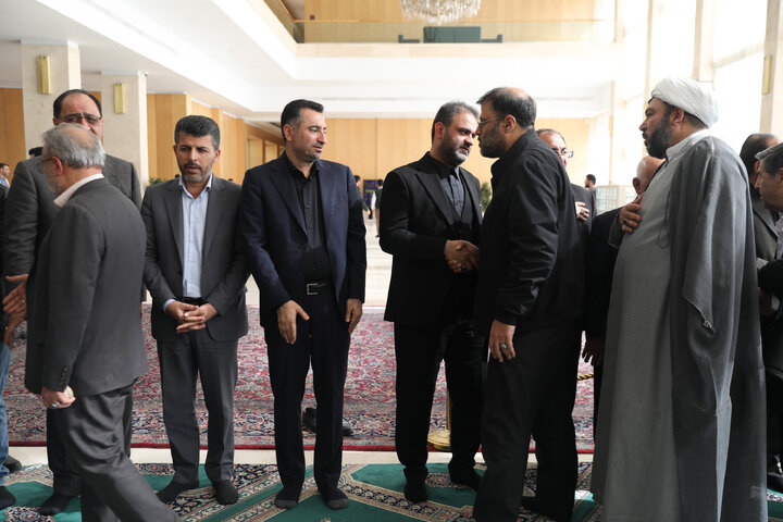 مراسم ختم پدر جباری نماینده مسجدسلیمان و برادر صالحی نماینده اقلید در مجلس