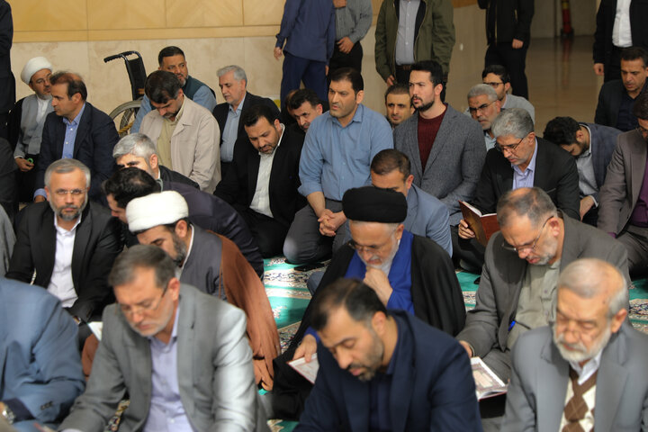 مراسم ختم پدر جباری نماینده مسجدسلیمان و برادر صالحی نماینده اقلید در مجلس