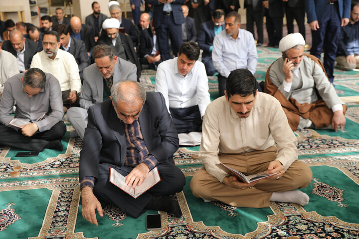 مراسم ختم پدر جباری نماینده مسجدسلیمان و برادر صالحی نماینده اقلید در مجلس