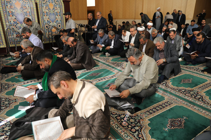 مراسم ختم پدر جباری نماینده مسجدسلیمان و برادر صالحی نماینده اقلید در مجلس