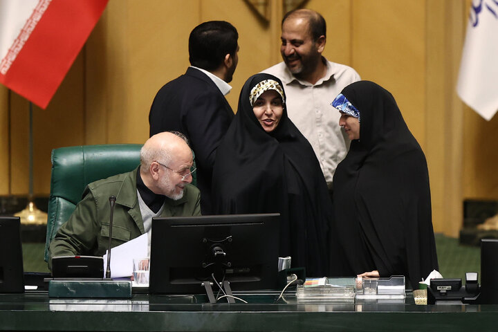 نشست علنی نوبت عصر سه شنبه 28 بهمن ماه مجلس