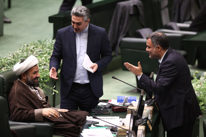 نشست علنی نوبت عصر سه شنبه 28 بهمن ماه مجلس