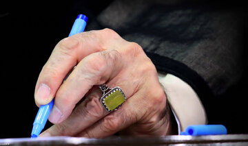 به راویان پیشرفت، افتخار و آنها را دعا می‌کنم