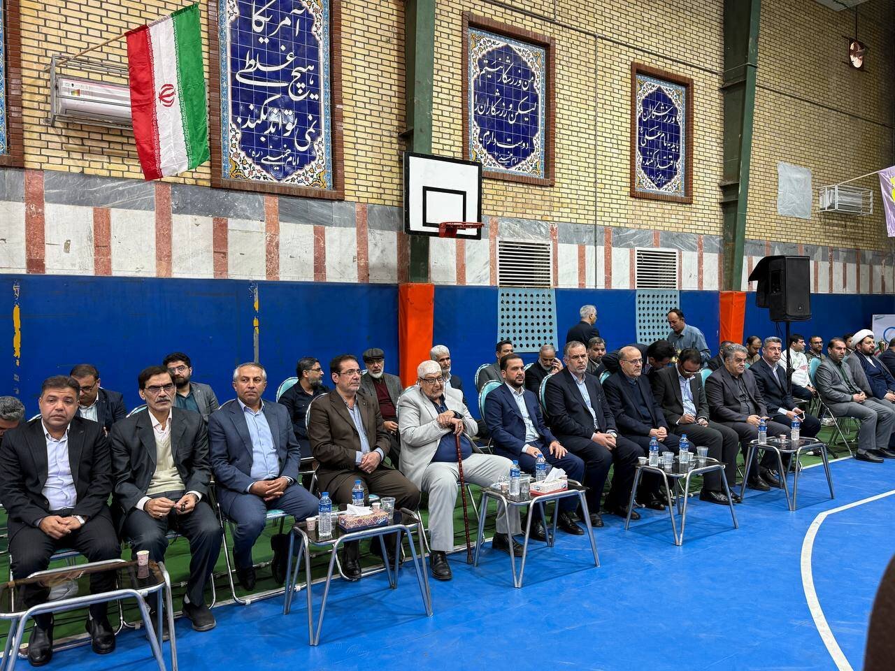 به همت موسویزاده؛ روشنایی به روستاهای حوزه انتخابیه بازگشت/ ۴ خودروی خدماتی به شهرداریهای باوی رسید